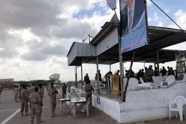 Yemen'de askeri üsse İHA ile saldırı, 6 asker hayatını kaybetti