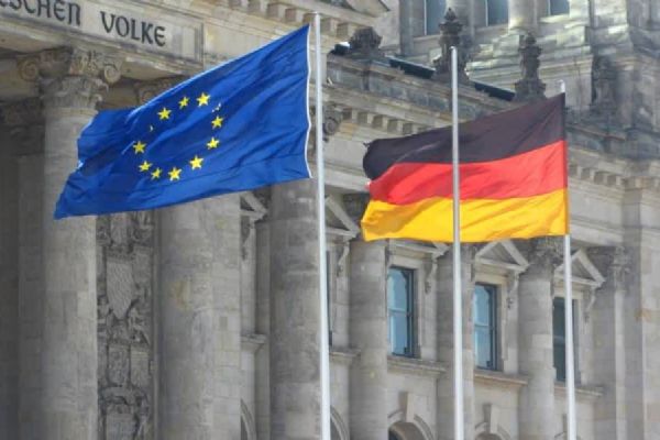 AfD, Almanya'nın AB'den çıkmasını tartışıyor