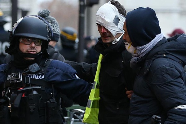 Paris'teki gösteride 167 kişi gözaltına alındı