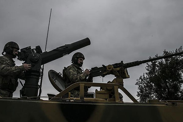 TSK'dan İdlib sınırında eğitim faaliyeti