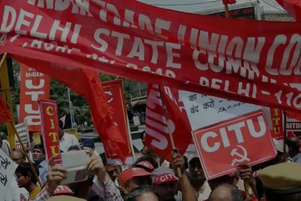 Hindistan'da milyonlarca çalışan greve gitti