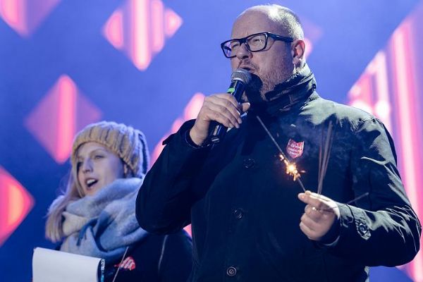 Polonya'da belediye başkanı bıçaklandı, durumu ağır