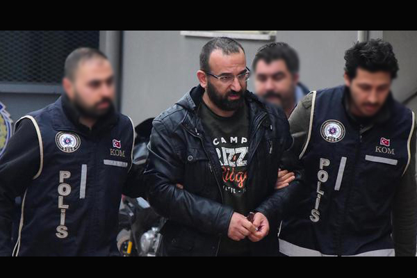 FETÖ'den gözaltına alınan çiğ köfte zinciri sahibi adliyede