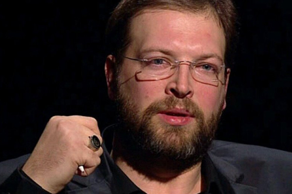 Fatih Tezcan'a Atatürk'e hakaretten suç duyurusu