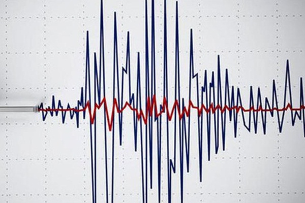 8 saat içinde 13 deprem meydana geldi
