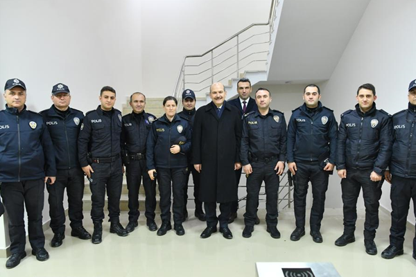Bakan Soylu'dan polis merkezine sürpriz ziyaret