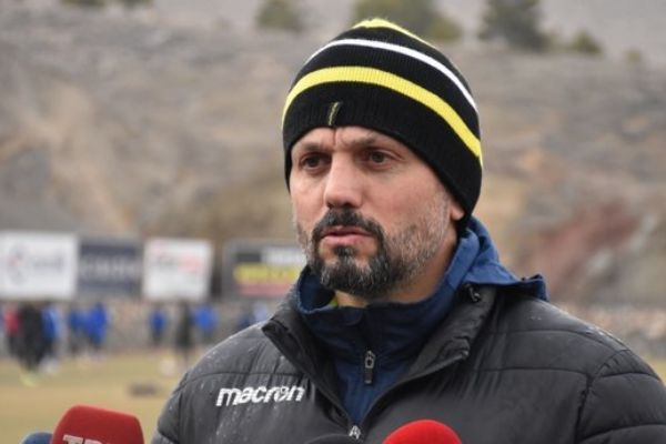 Erol Bulut: Ekibim ve futbolcularımla sonuna kadar savaşacağım