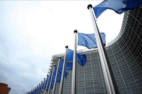 AB İngiltere ile anlaşmasız ayrılığa hazırlanıyor