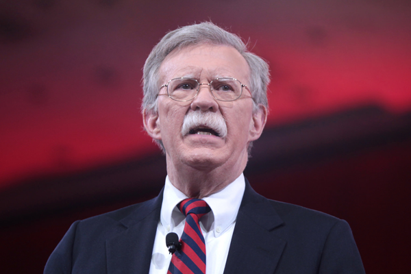''John Bolton İran'ı bombalamak istiyor''