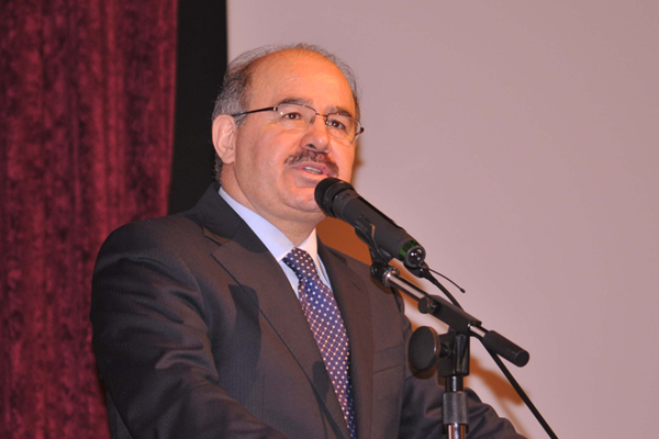 Hüseyin Çelik: Günümüzün eksikliğini geçmiş süslemeleriyle telafi edemeyiz