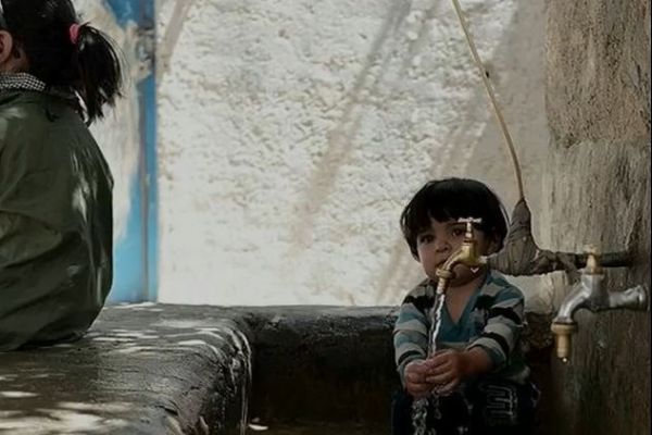 İran'ın Sistan ve Beluçistan bölgesinde 12 bin çocuk yetersiz besleniyor