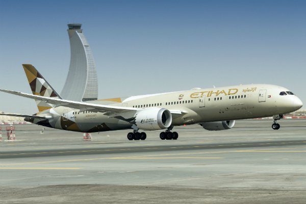 Etihad havayolları biyoyakıtla ilk uçuşunu yaptı