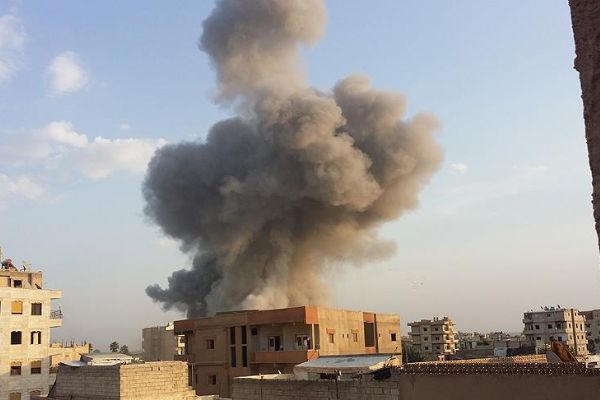 ABD öncülüğündeki koalisyon Deyrizor'da cami vurdu