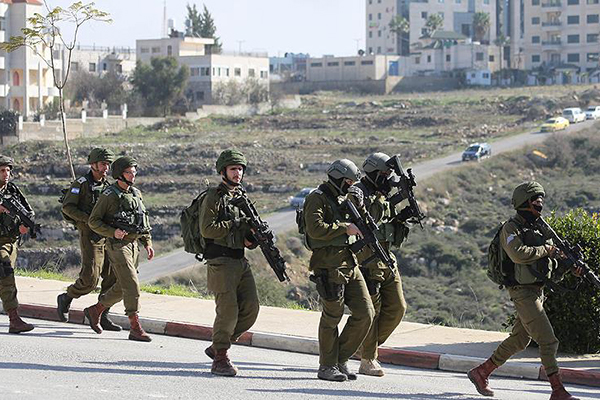 İsrail askerleri Filistinlinin evini patlattı