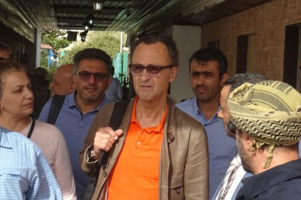 Yemen'de BM gözlemcilerine ateş edildi