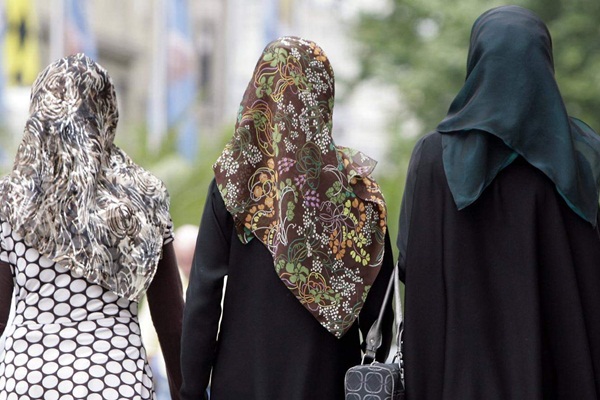 Her şey göründüğünden çok farklı