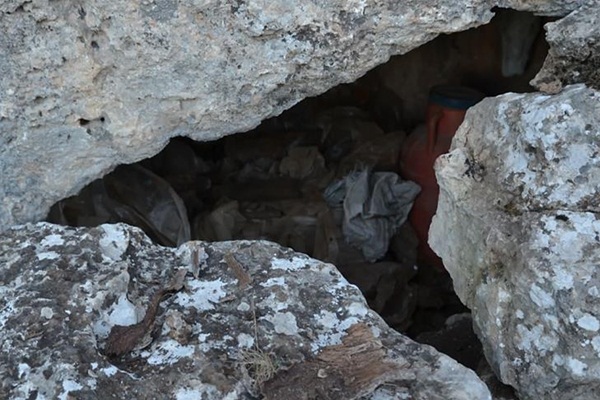 Batman'da kayalıklar arasına gizlenmiş patlayıcı bulundu