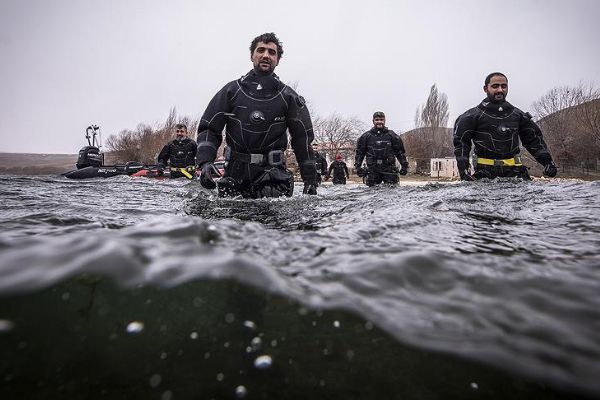Su altı dünyasının kurtarıcı elleri