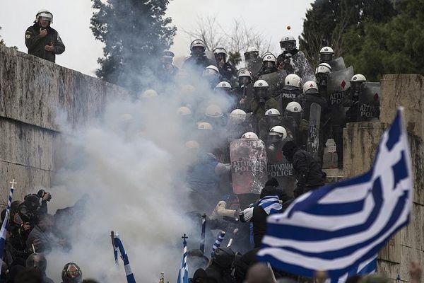 Yunanistan'da olaylı 'Makedonya' gösterisi