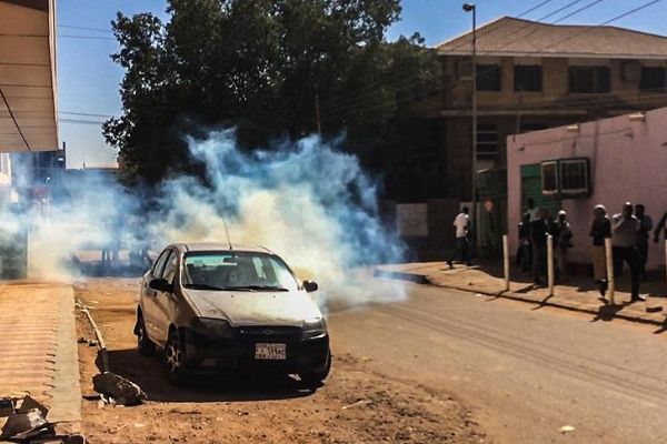 Sudan Devlet Başkanı Beşir: Göstericilerin ölümünden provokatörler ve sabotajcılar sorumlu