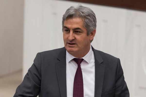 Eski HDP'li vekil terör örgütüyle bağını koparmamış