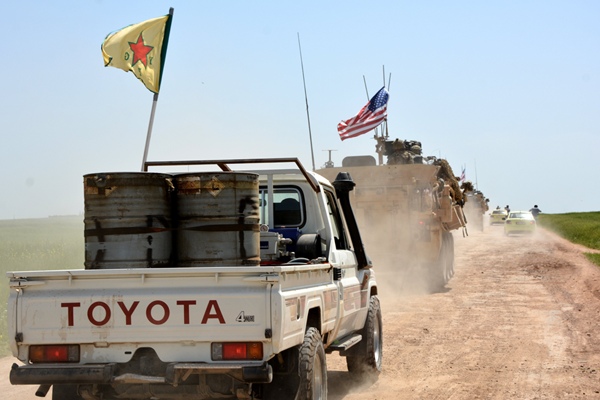 Suriye'de ABD-YPG konvoyuna intihar saldırısı