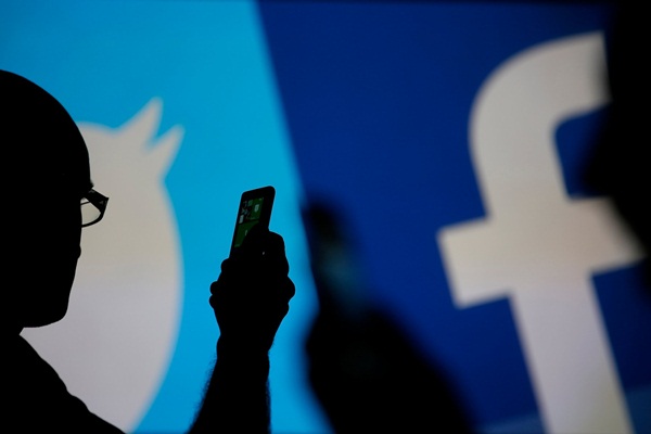 Rusya Facebook ve Twitter'a karşı savaş başlattı