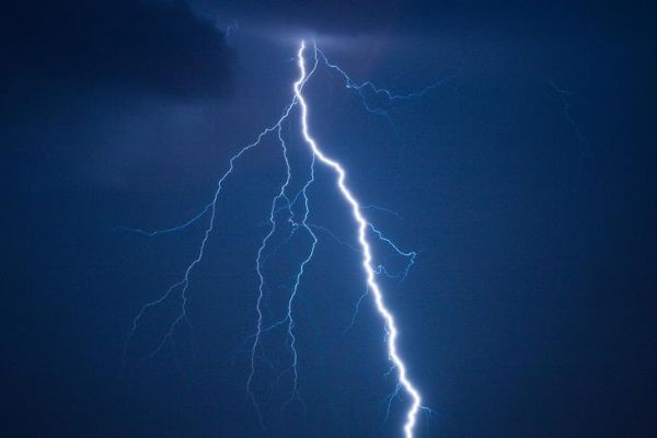 Burundi’de 4 futbolcu yıldırım çarpması sonucu öldü