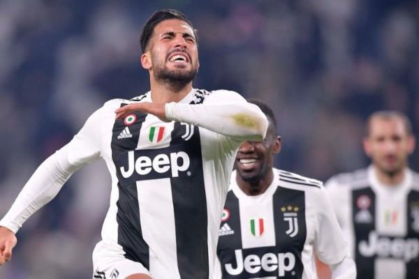 Juventus evinde galip