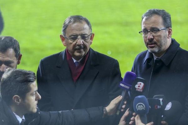 Bakan Kasapoğlu'ndan Ankaralılara stat müjdesi