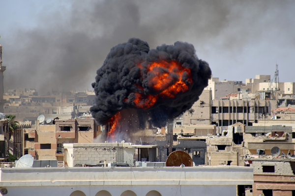 Esed rejimi İdlib'i vurdu