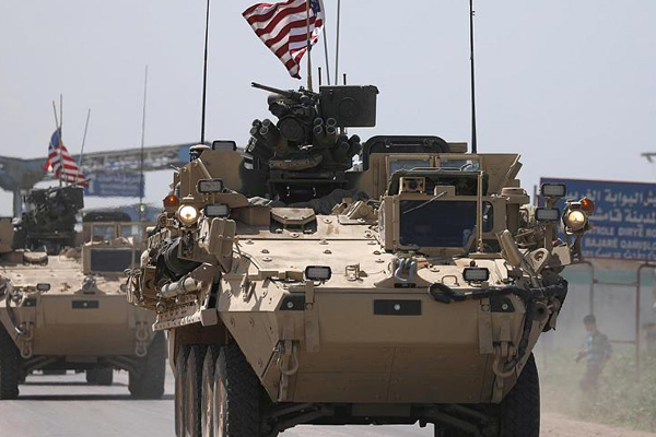 ABD teslim olan IŞİD'lileri kendi üssüne götürdü