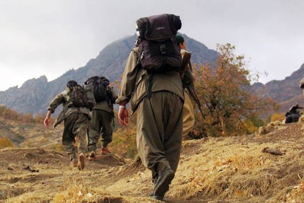 Teslim olan PKK'lı itiraf etti! Kendi mezarını kazdırıp infaz etmişler