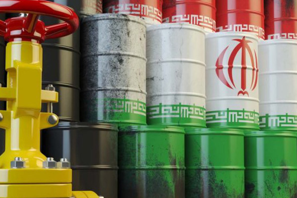 'İran’ın günlük petrol satışı 1 milyon varilin üstünde'