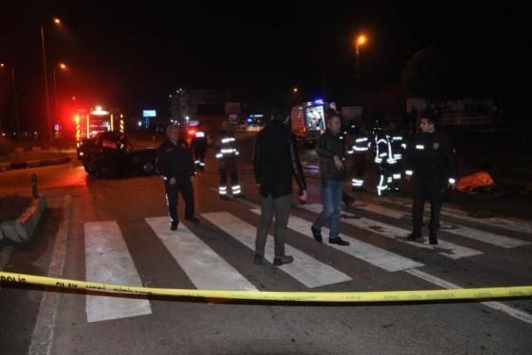 Bartın'da meydana gelen kazada i kişi öldü 2 kişi yaralandı