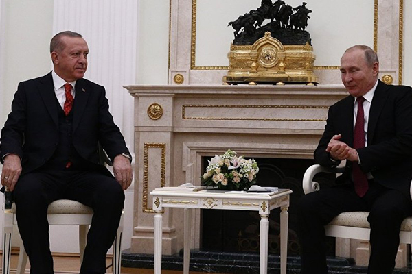 Erdoğan-Putin görüşmesi Moskova'da başladı