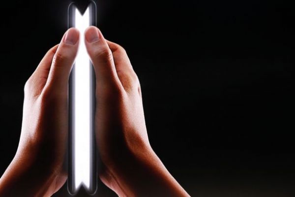 Çinli Xiaomi de katlanabilir ekranlı telefonunu ortaya çıkardı