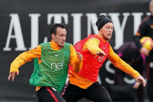 Galatasaray'da Semih Kaya ilk antrenmanına çıktı