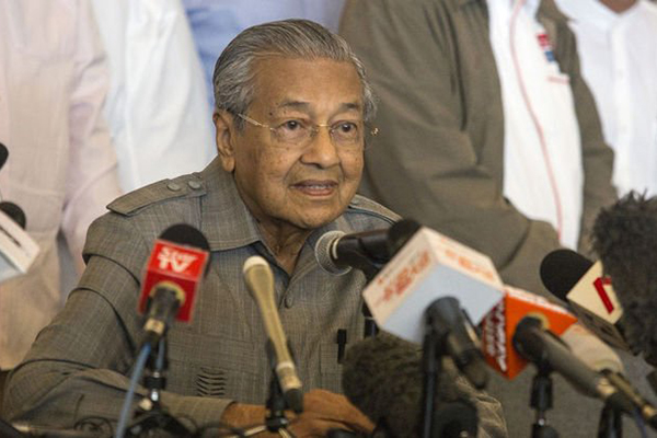 Malezya'dan Fransa'ya 'ithalatı durdurma' sinyali