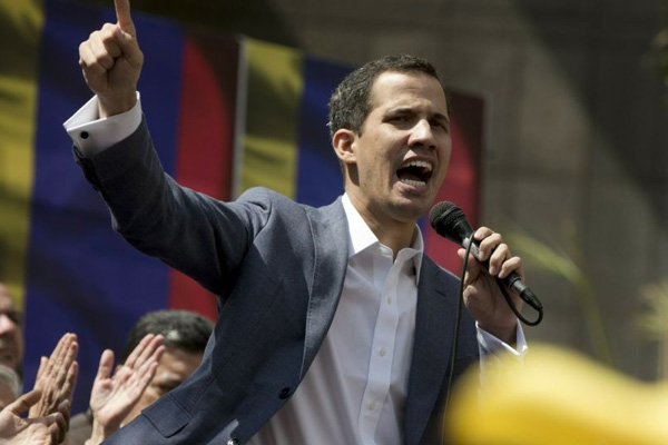 Guaido istedi: ABD 20 milyon dolarlık yardım verebilir
