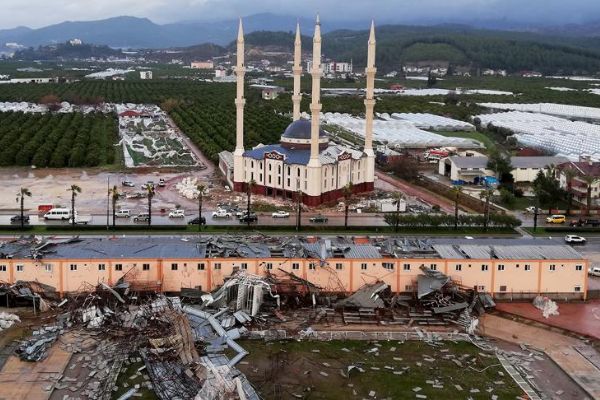 Antalya'daki hortumda can kaybı 2'ye yükseldi