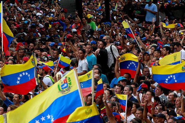 10 soruda Venezuela olayları
