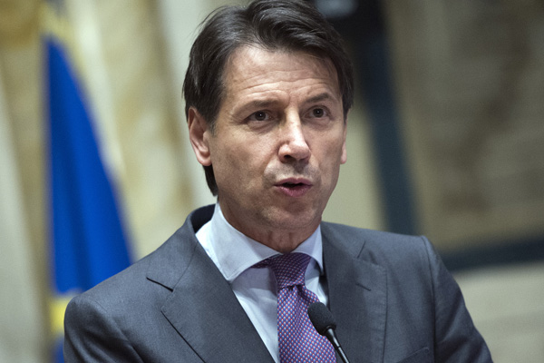 İtalya’dan sert açıklama: Almanya ve Fransa bizimle alay ediyor