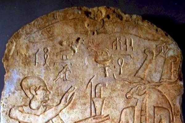 Mısır'da Hiksoslar dönemine ait mezarlar bulundu