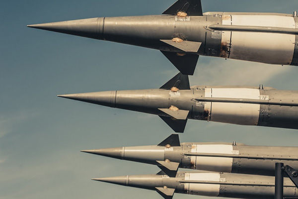 Fransa’nın yaptırım tehdidine İran’dan yanıt