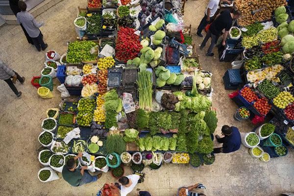 'Tüketiciler fahiş fiyat uygulayanların ürünlerini almayarak tepki göstermeli'