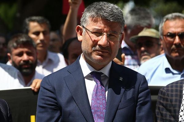 AK Parti'nin belediye başkan adayına bıçaklı saldırı