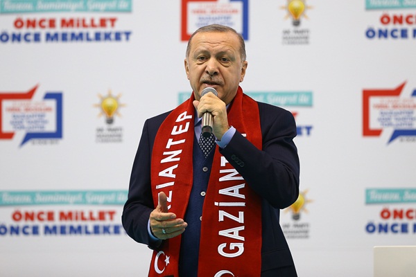 Erdoğan: Bir gece ansızın gider, gereğini yaparız