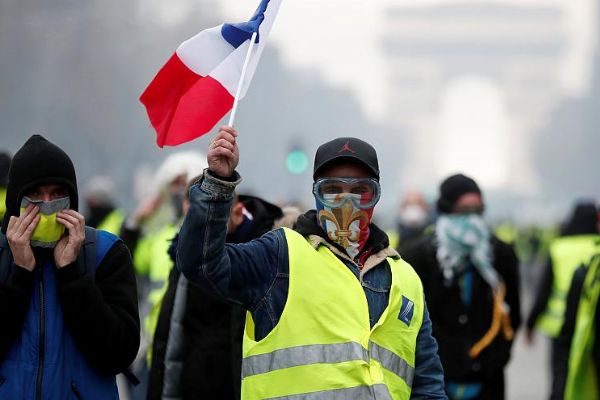 Sarı yelekliler protestosunda 11. hafta