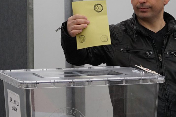 Oy pusulasında partilerin sırası belli oldu